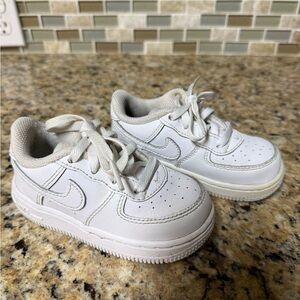 KIDS' TODDLER NIKE FORCE 1 LOW CASUAL SHOES
